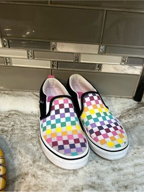 VANS GIRLS PARTY CHECK SLIP ON SNEAKERS LOAFERS SZ 2 New kids summer camp play